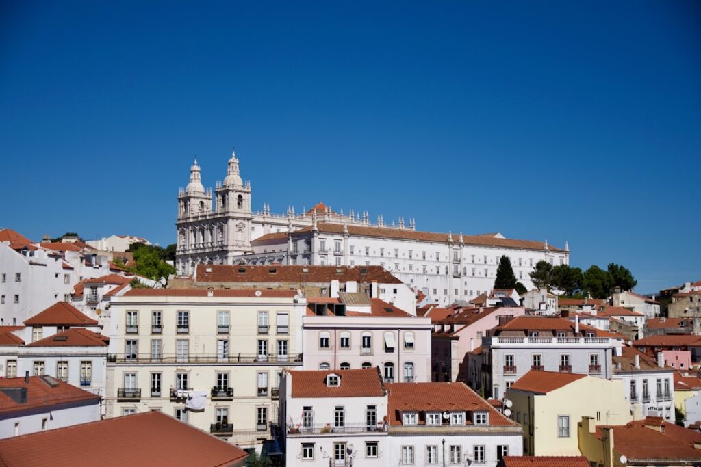 Excursions d une journ e Lisbonne travel tourism landmark